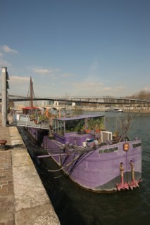France, ile de france, paris 13e arrondissement, quai francois mauriac, peniche el alamein,


Date : 2011-2012