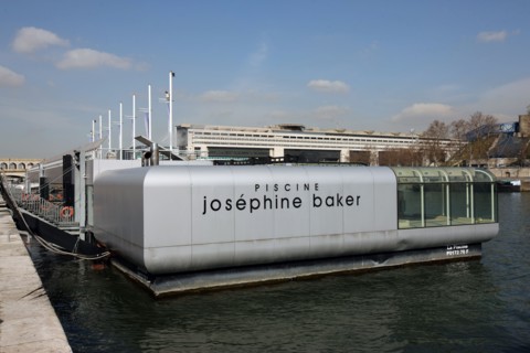 France, ile de france, paris 13e arrondissement, quai francois mauriac, piscine josephine baker,


Date : 2011-2012