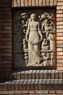 France, ile de france, paris 12e arrondissement, eglise du saint esprit 186 avenue daumesnil, architecte paul tournon, vue du chevet depuis la rue canebiere, brique, religion catholique, bas relief, l...