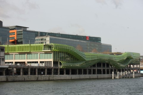 France, ile de france, paris 13e arrondissement, quai d'austerlitz, cite de la mode et du design, seine, architectes Jakob et MacFarlane


Date : 2011-2012