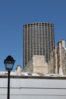 France, ile de france, paris, 14e arrondissement, tour montparnasse vue depuis la rue de la gaite, immeuble, gratte ciel,


Date : 2011-2012