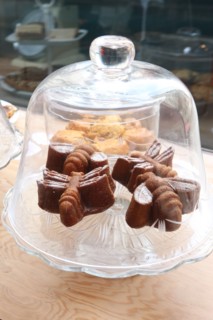 France, ile de france, paris 14e arrondissement, 7 rue liancourt, patisserie chez bogato, gateaux anniversaire pour les enfants,


Date : 2011-2012