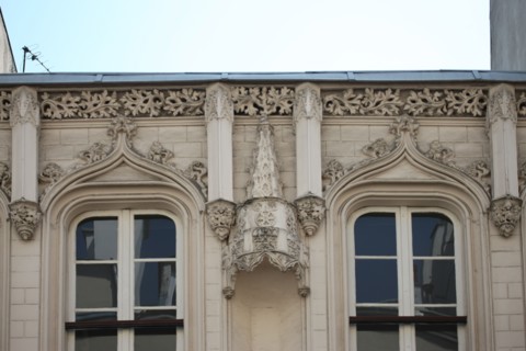 France, ile de france, paris 9e arrondissement, 9 rue de navarin, maison neo gothique, detail decor de facade,