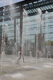 France, ile de france, paris, 15e arrondissement, parc andre citroen, jardin, jets d'eau, ete, enfants, ados, jeux d'eau, serres, ballon air de paris,