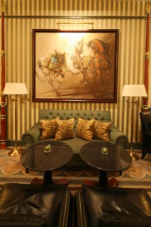 France, ile de france, paris 16e arrondissement, avenue d'iena, hotel shangri la, bar,
