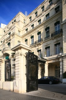 France, ile de france, paris 16e arrondissement, avenue d'iena, hotel shangri la,