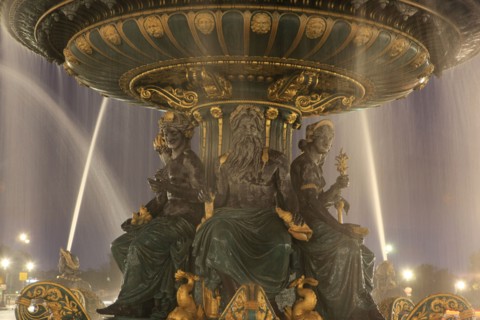 france, region ile de france, paris 8e arrondissement, place de la concorde, paves, fontaines, hotel de la marine, hotel de crillon, nuit, eclairage,