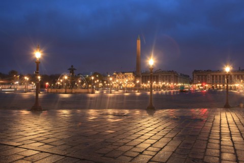 france, region ile de france, paris 8e arrondissement, place de la concorde, paves, fontaines, hotel de la marine, hotel de crillon, nuit, eclairage,