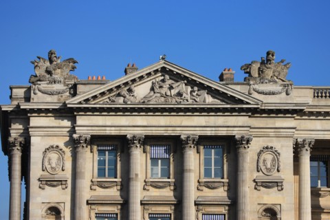 france, region ile de france, paris 8e arrondissement, place de la concorde, hotel de la marine, ancien ministere, detail sculpture, toit, fronton, pavillon ouest, vers rue royale, hotel particulier,
...