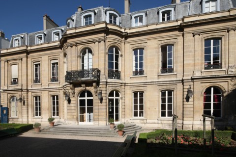 France, ile de france, paris 9e, 9 rue drouot, mairie du 9e arrondissement, hotel d'augny, facade sur jardin, hotel particulier,


Date : Ete 2012