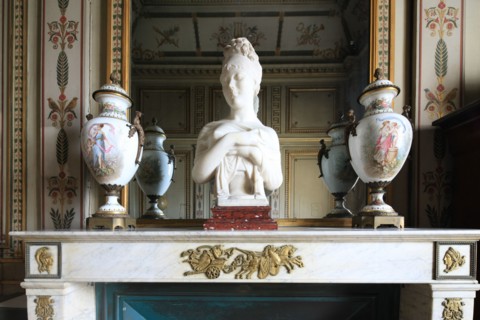 France, ile de france, paris 9e arrondissement, nouvelle athenes, 3 rue de la tour des dames, hotel particulier de mademoiselle duchesnois, maison, salon de musique, cheminee et reflet dans le miroir,...