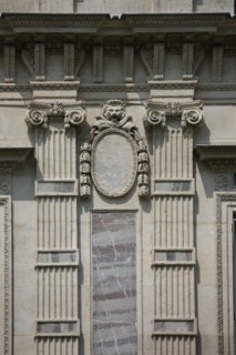 France, ile de france, paris 9e arrondissement, 32 rue de chateaudun, immeuble neo renaissance, restaure, detail facade sur rue, decor,


Date : Ete 2012