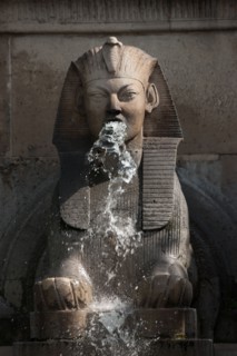France, Region Ile de France, Paris 1er arrondissement, place du Chatelet, fontaine, sculpture, Egypte,