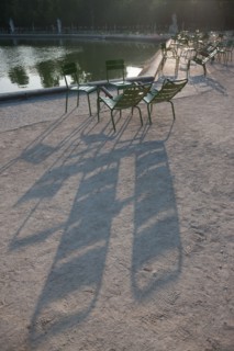 France, Region Ile de France, Paris, 1er arrondissement, jardin des Tuileries, bassin, chaise, fauteuil, mobilier, Fermob