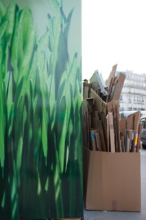 France, Region Ile de France, Paris 6e arrondissement, travaux d'une boutique, cartons,
