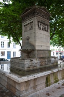 France, Region Ile de France, Paris 6e arrondissement, rue du Seminaire, fontaine,