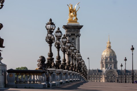 France, Region Ile de France, Paris 7e arrondissement, esplanade des Invalides, Pont Alexandre III, Hotel des Invalides, dome, armee,