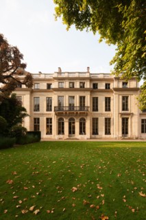 France, Region Ile de France, Paris 7e arrondissement, 54 rue de Bellechasse, Hotel de Rochechouart, ministere de l'Education Nationale, facade sur jardin,