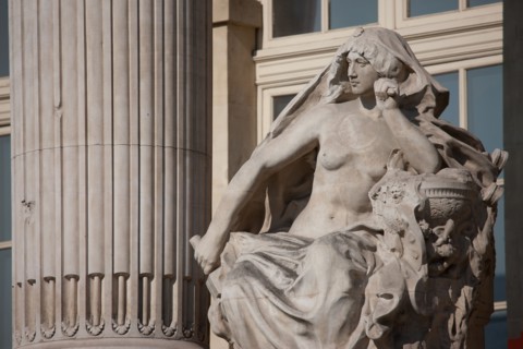 France, Region Ile de France, Paris 8e arrondissement, avenue Winston Churchill, Grand Palais, sculpture, facade,