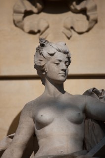 France, Region Ile de France, Paris 8e arrondissement, avenue Winston Churchill, Grand Palais, sculpture, facade,
