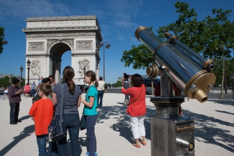 France, Region Ile de France, Paris 8e arrondissement, place charles de gaule place de l'Etoile, Arc de Triomphe, touristes,