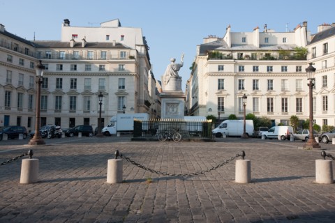France, Region Ile de France, Paris, 7e arrondissement, place du Palais Bourbon, face a l'Assemblee Nationale