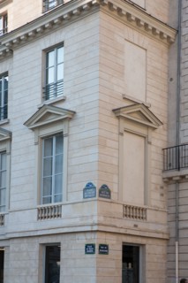 France, Region Ile de France, Paris, 7e arrondissement, place du Palais Bourbon, face a l'Assemblee Nationale