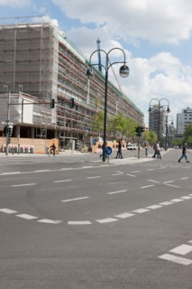 Allemagne (Germany), Berlin, Charlottensburg, immeubles, urbanisme, marquage au sol, signaletique, signes de ville ,