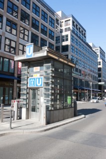 Germany, Allemagne, Berlin, mitte, Friedrichstadt Passagen, sortie du metro ubahn, mitte,