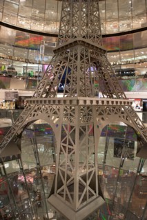 Germany, Allemagne, Berlin, mitte, Friedrichstadt Passagen, centre commercial, architecture, Galeries Lafayette par Jean Nouvel,