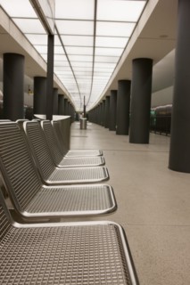 Allemagne (Germany), Berlin, Porte de Brandebourg, Friederichstrasse, station de metro, U-Bahn, escalator,