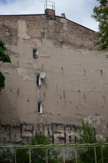 Allemagne (Germany), Berlin, Prenzlauer Berg, pignon d'un immeuble, decrepi, sale, abime,