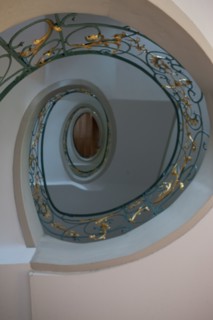 Allemagne, Germany, Berlin, Scheunenviertel, quartier des Granges, galerie marchande, escalier