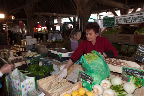 France, Ile de France, Essonne, Milly-la-Foret, halles du marche,
Mention obligatoire : CRT PIdF