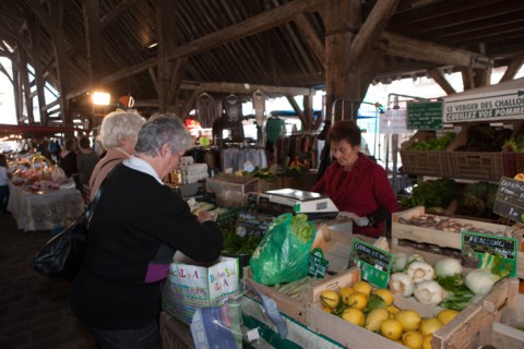 France, Ile de France, Essonne, Milly-la-Foret, halles du marche,
Mention obligatoire : CRT PIdF