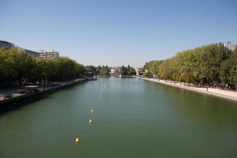 France, Ile de France, Paris, 19e arrondissement, bassin de la Villette, rotonde, architecte Claude-Nicolas Ledoux, pavillon d'octroi, ancienne barriere de Paris, metro Stalingrad, cinema mk2,