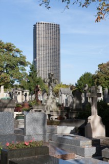 France, Ile de France, Paris 14e arrondissement, cimetiere du Montparnasse, Tour Montparnasse, sepultures, croix, tombes,