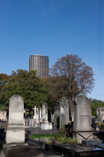 France, Ile de France, Paris 14e arrondissement, cimetiere du Montparnasse, Tour Montparnasse, sepultures, croix, tombes,