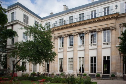 France, Ile de France, Paris 7e arrondissement, 73 rue de Grenelle, Hotel de Gallifet, Centre Culturel Italien, facade sur jardin,