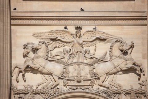 France, Ile de France, Paris 1er arrondissement, musee du Louvre, colonnade du Louvre, architecte Claude Perrault, detail portail, Napoleon 1er, relief,