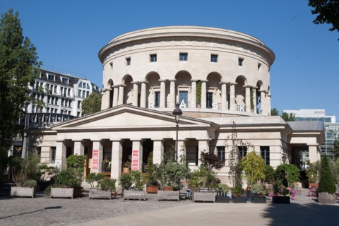 France, Ile de France, Paris 19e arrondissement, bassin de la Villette, rotonde, Claude-Nicolas Ledoux, pavillon d'octroi, ancienne barrriere de Paris, metro Stalingrad,