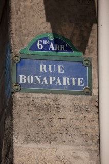 France, Ile de France, Paris, 6e arrondissement, rue Bonaparte, ancien marquage de rue, rue des Petits-Augustins, signaletique,