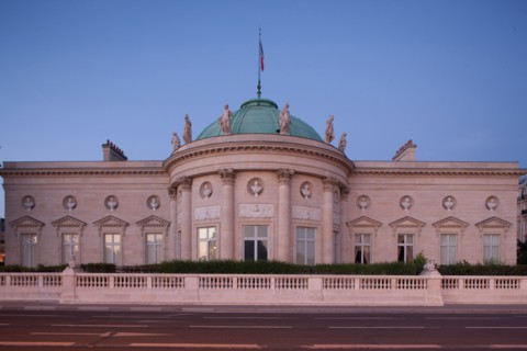 France, Ile de France, Paris 7e arrondissement, Hotel de Salm, rue de Lille, Grande Chancellerie de la Legion d'Honneur, Palais de la Legion d'Honneur, Musee, architecte Pierre Rousseau, facade sur le...