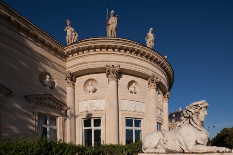 France, Ile de France, Paris 7e arrondissement, Hotel de Salm, rue de Lille, Grande Chancellerie de la Legion d'Honneur, Palais de la Legion d'Honneur, Musee, architecte Pierre Rousseau, facade sur le...