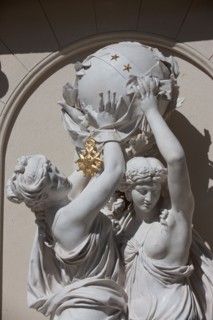 France, Ile de France, Paris 7e arrondissement, Hotel de Salm, rue de Lille, Grande Chancellerie de la Legion d'Honneur, Palais de la Legion d'Honneur, Musee, architecte Pierre Rousseau, sculpture, co...