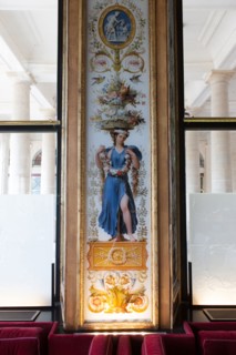 France, Ile de France, Paris 1er arrondissement, Palais Royal, Galerie de Beaujolais, 17 rue du Beaujolais, restaurant Le Grand Vefour, chef Guy Martin, restaurant gastronomique, gastronomie, decor, i...