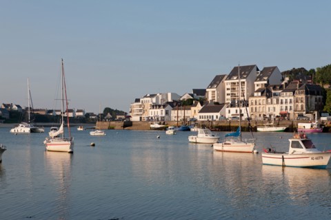France, région Bretagne, Brittany, Finistère, Cap Sizun, Audierne, port, face à Plouhinec,