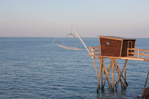 France, région Pays de la Loire, Loire Atlantique, Pornic, corniche, cabane de pêche, carrelet.