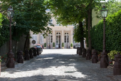 Paris 7e arrondissement,  57 rue Saint Dominique