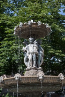 Paris 8e arrondissement,  jardins des Champs Elysées